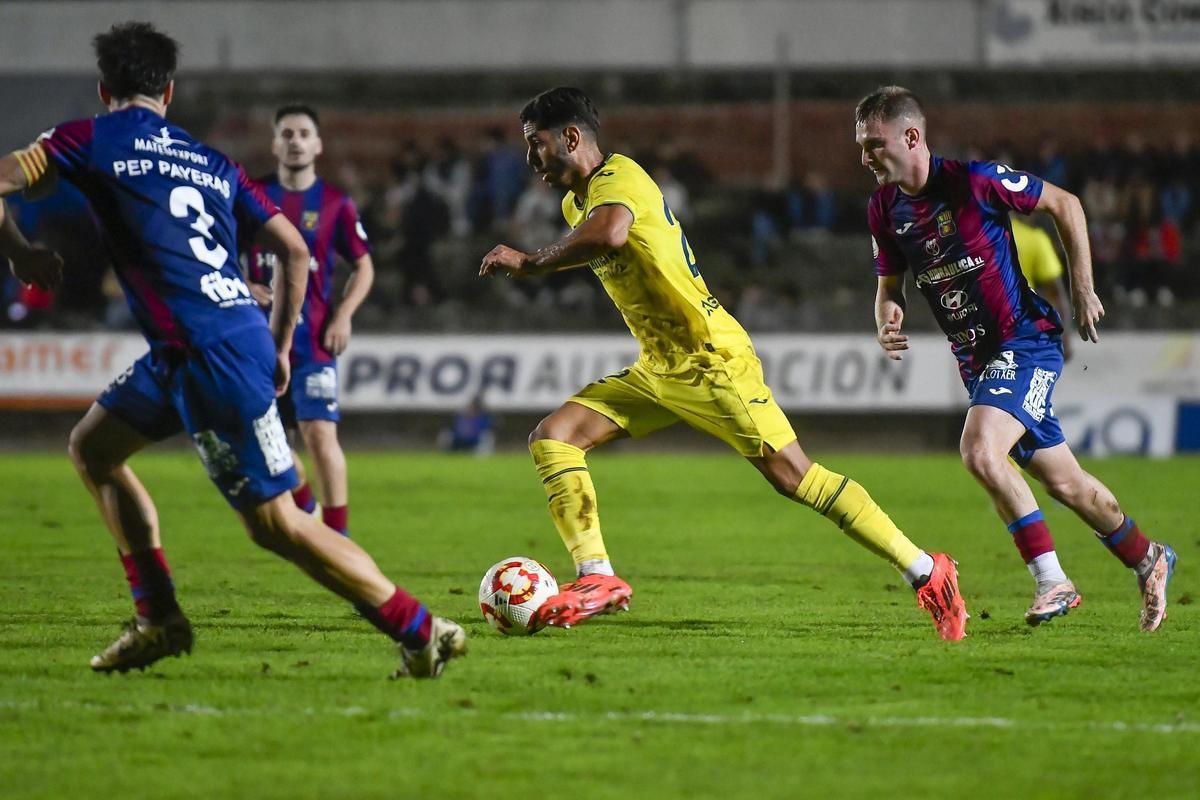 Ayoze durante una acción del encuentro.