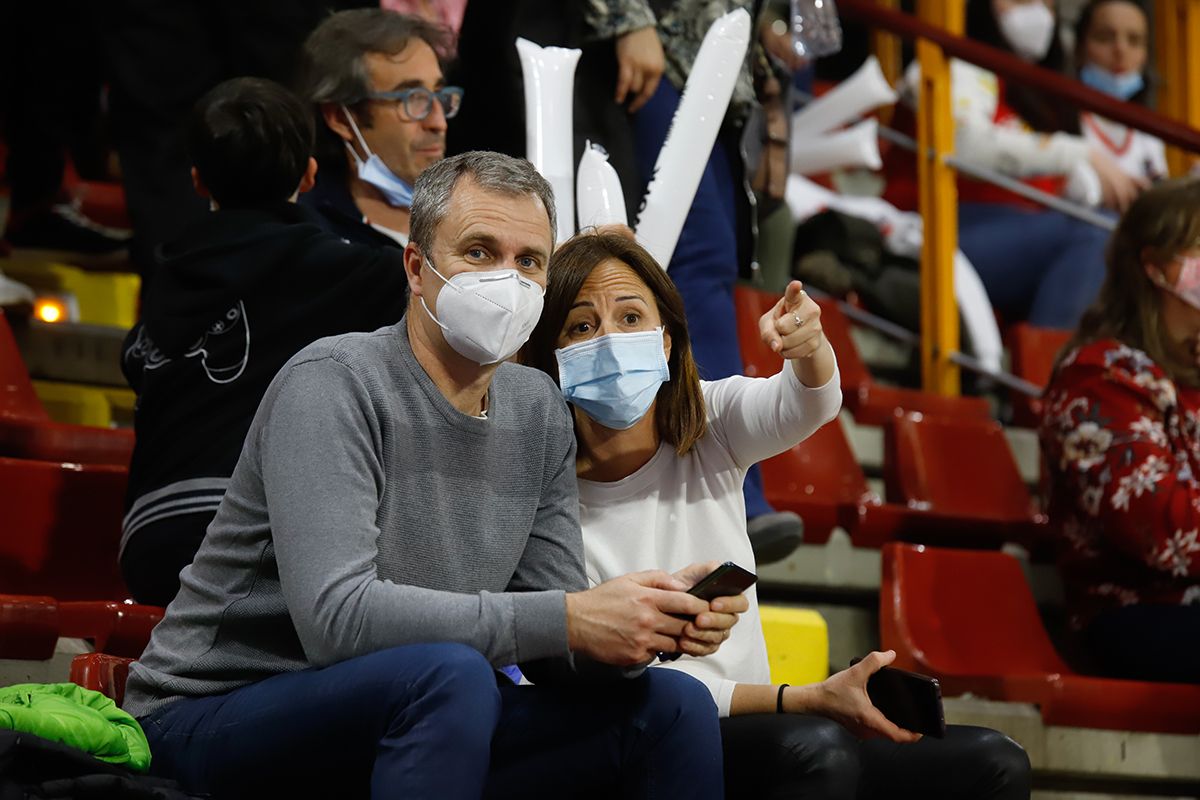 El homenaje a Felipe Reyes y el ambiente en Vista Alegre en el España - Ucrania