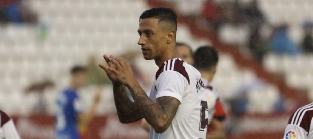 Maikel Mesa celebra un gol con el Albacete.