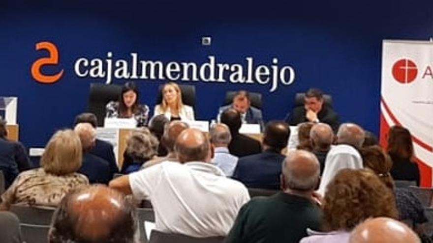 Las libertades de comunicación y educación, a debate en Cáceres
