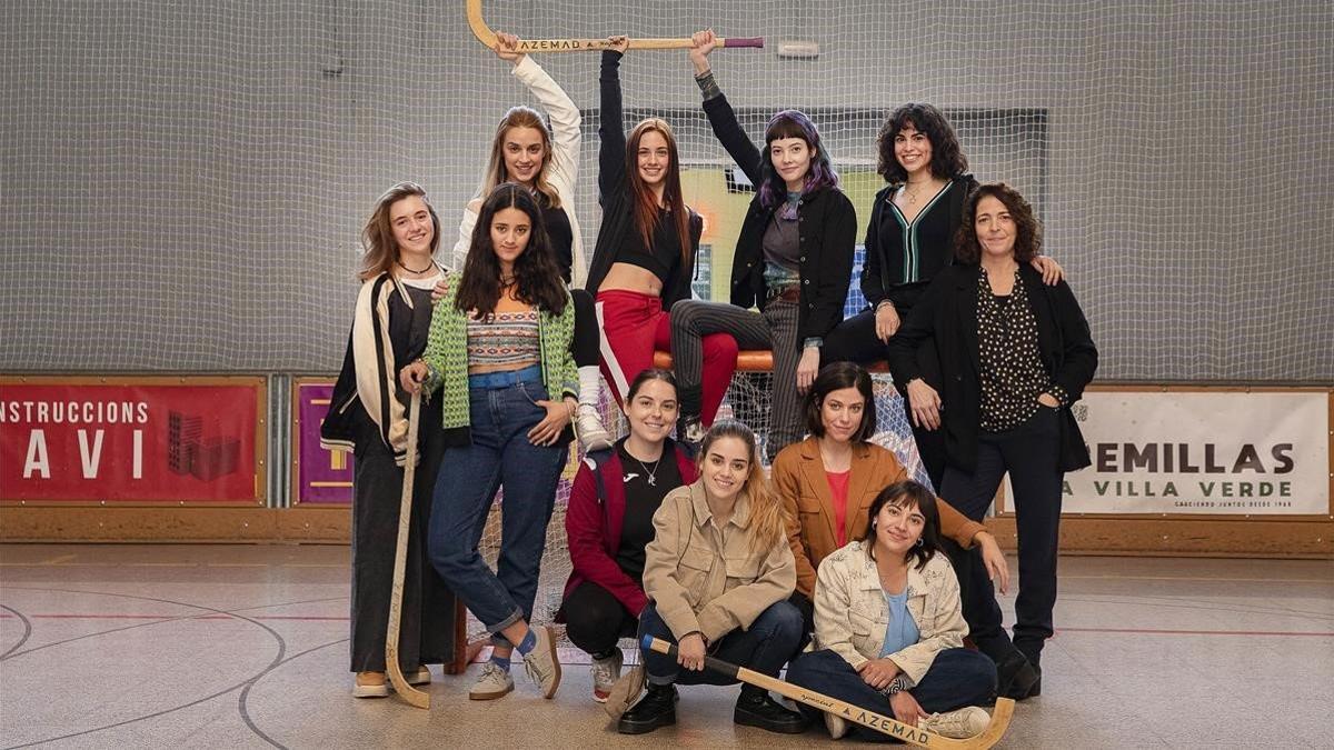 Las actrices de 'Les de l'hoquei', en el rodaje de la segunda temporada de la serie de TV-3