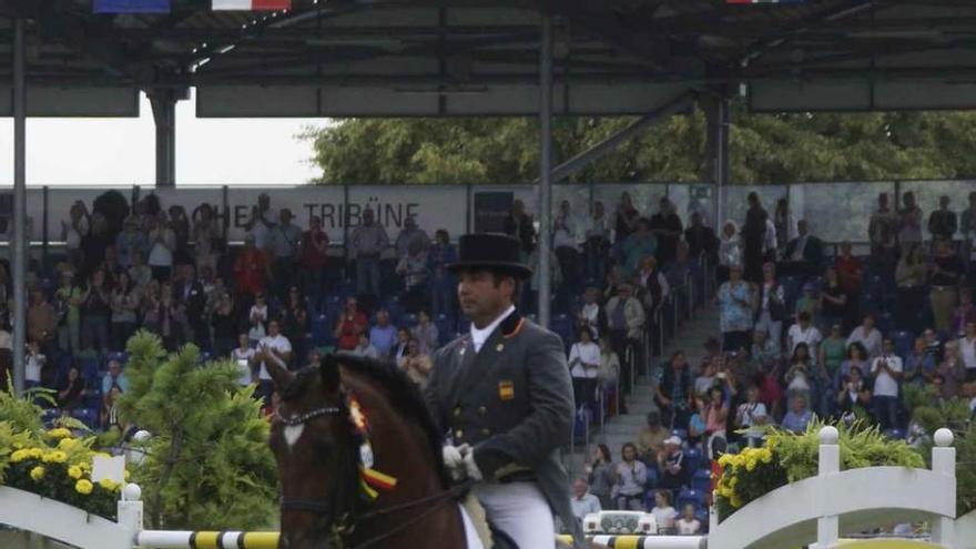 Imagen del binomio que entrena en Equus Duri en la cita alemana