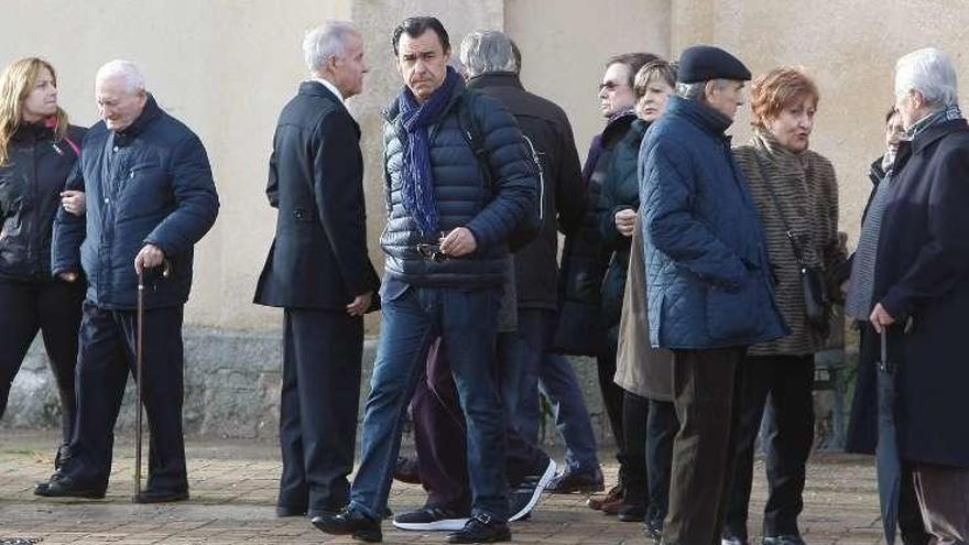 Fernando Martínez-Maíllo en el funeral.