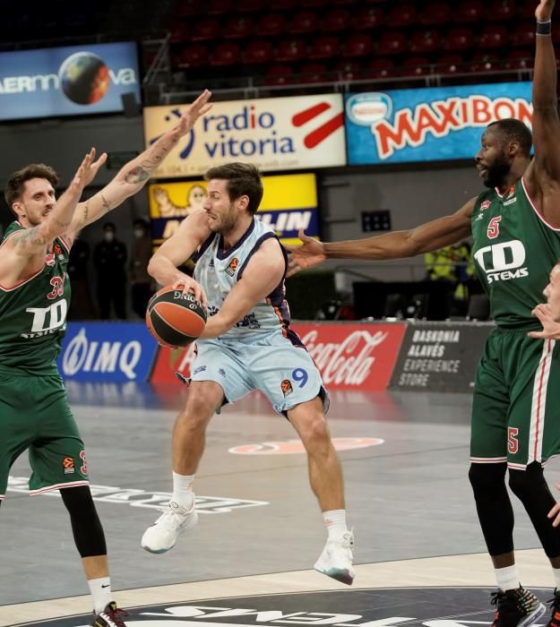 Partido TD Systems Baskonia - Valencia Basket