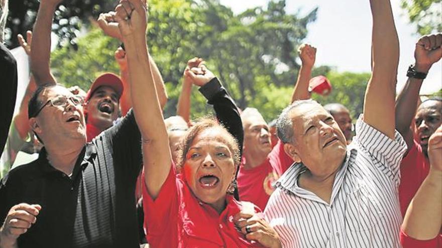 El chavismo sale a la calle para apoyar a Maduro tras el ataque