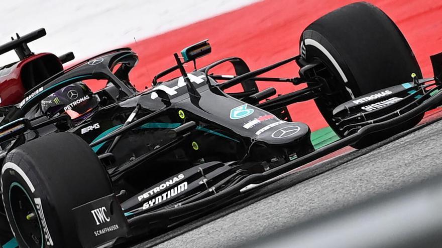 Hamilton en el primer libre de Austria.