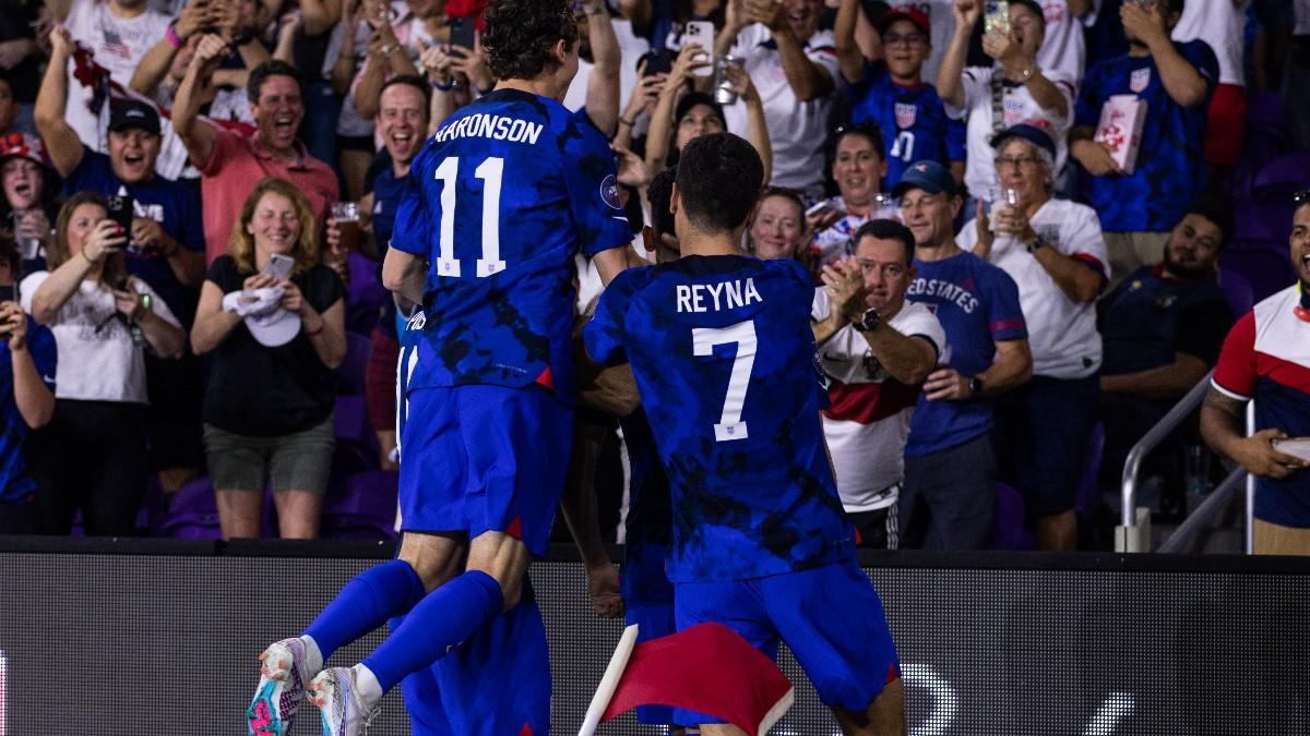 Jugadores de Estados Unidos, celebrando el gol ante El Salvador