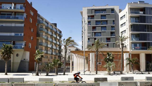 Pisos en venta en el paseo marítimo de Badalona.
