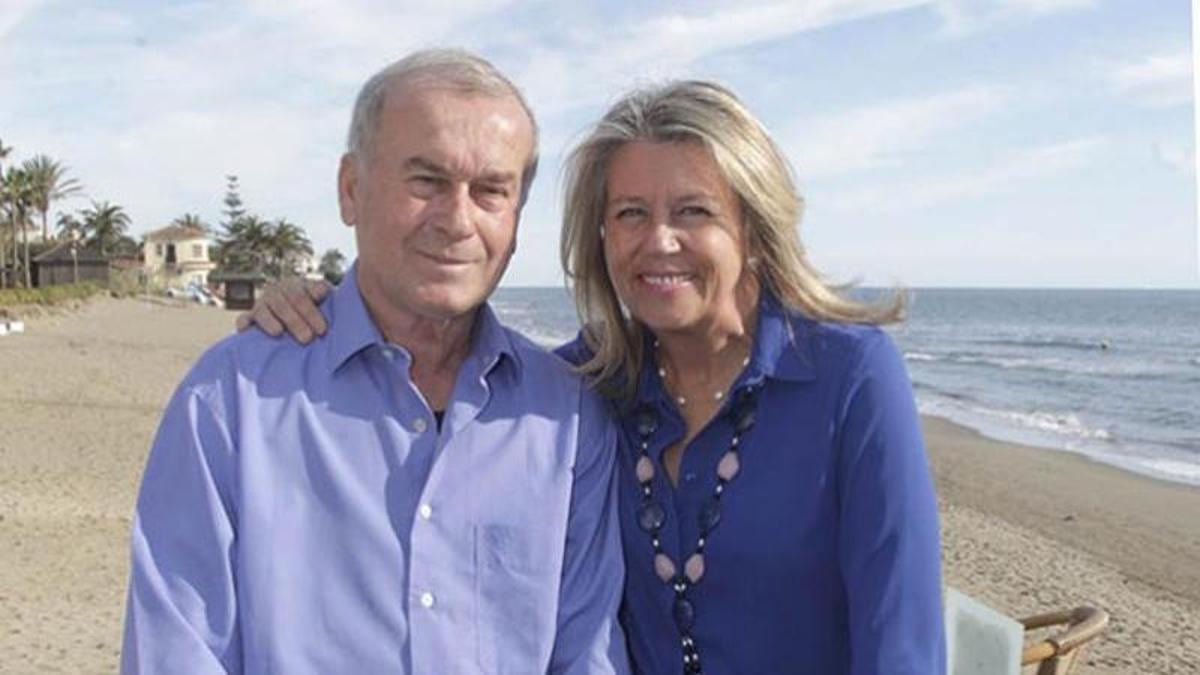 Salvador Gil, 'Moñi', con la alcaldesa de Marbella, Ángeles Muñoz.