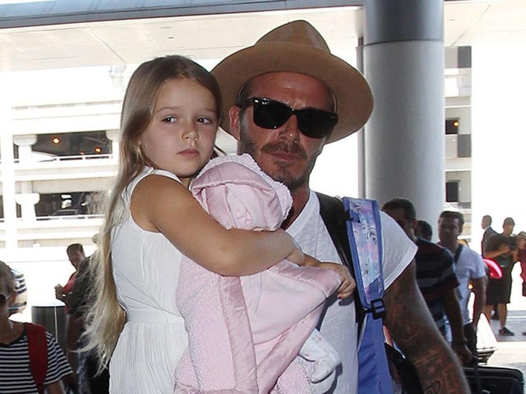 Harper Beckham diseña su primera camiseta ¡Qué cuqui!