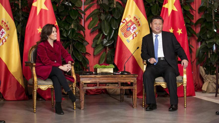 Xi Jinping y Sáenz de Santamaría acuerdan aumentar la colaboración comercial y turística