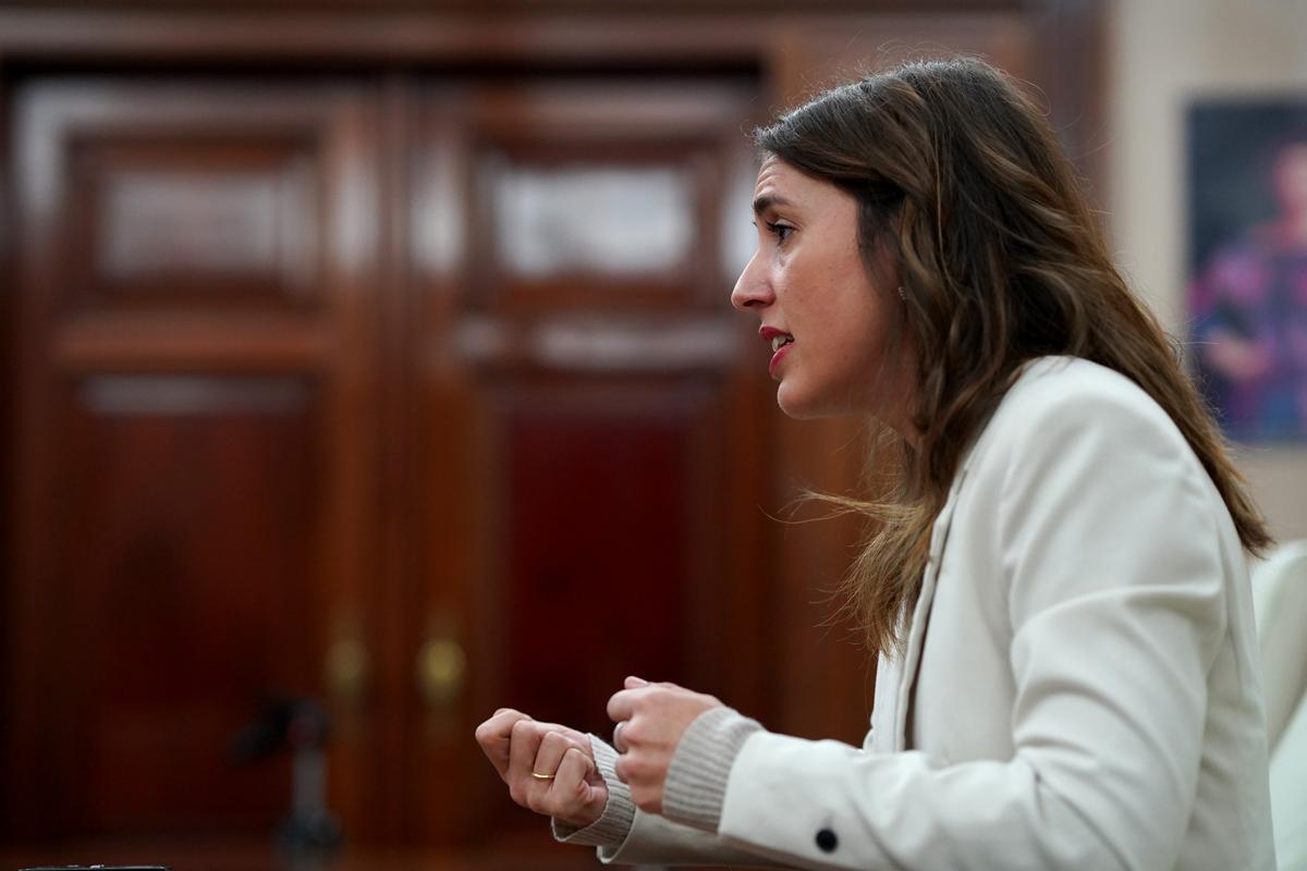 Entrevista a Irene Montero, ministra de Igualdad, durante una entrevista con 'El Periódico de España'. 