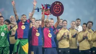 "El viaje acaba de empezar", anuncia Flick tras celebrar el Barça su triplete