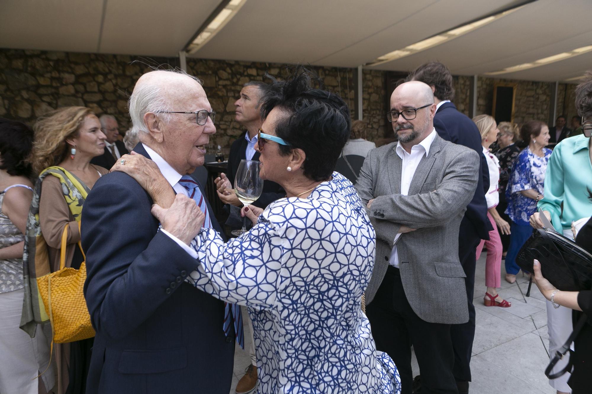 EN IMÁGENES: así fue el homenaje a Fernando Álvarez Balbuena en Avilés