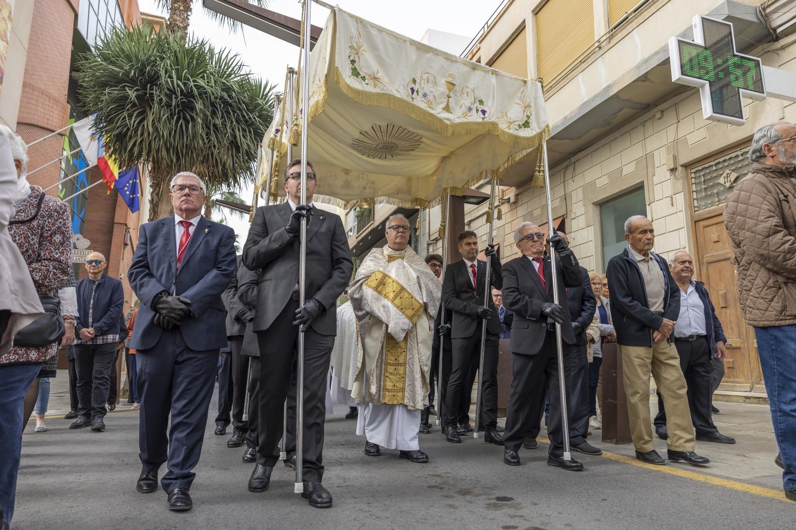 Procesión "del Comulgar" de San Vicente Ferrer en Torrevieja