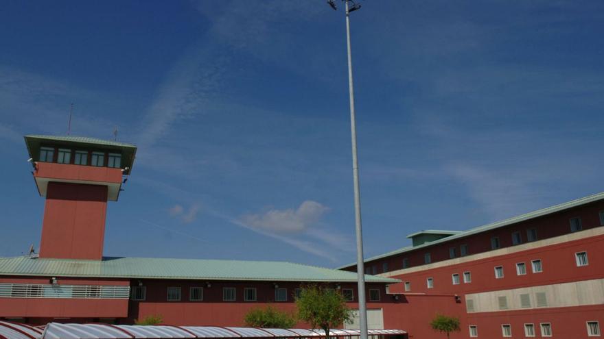 Vista de las instalaciones de la cárcel de Teixeiro. |   // CARLOS PARDELLAS