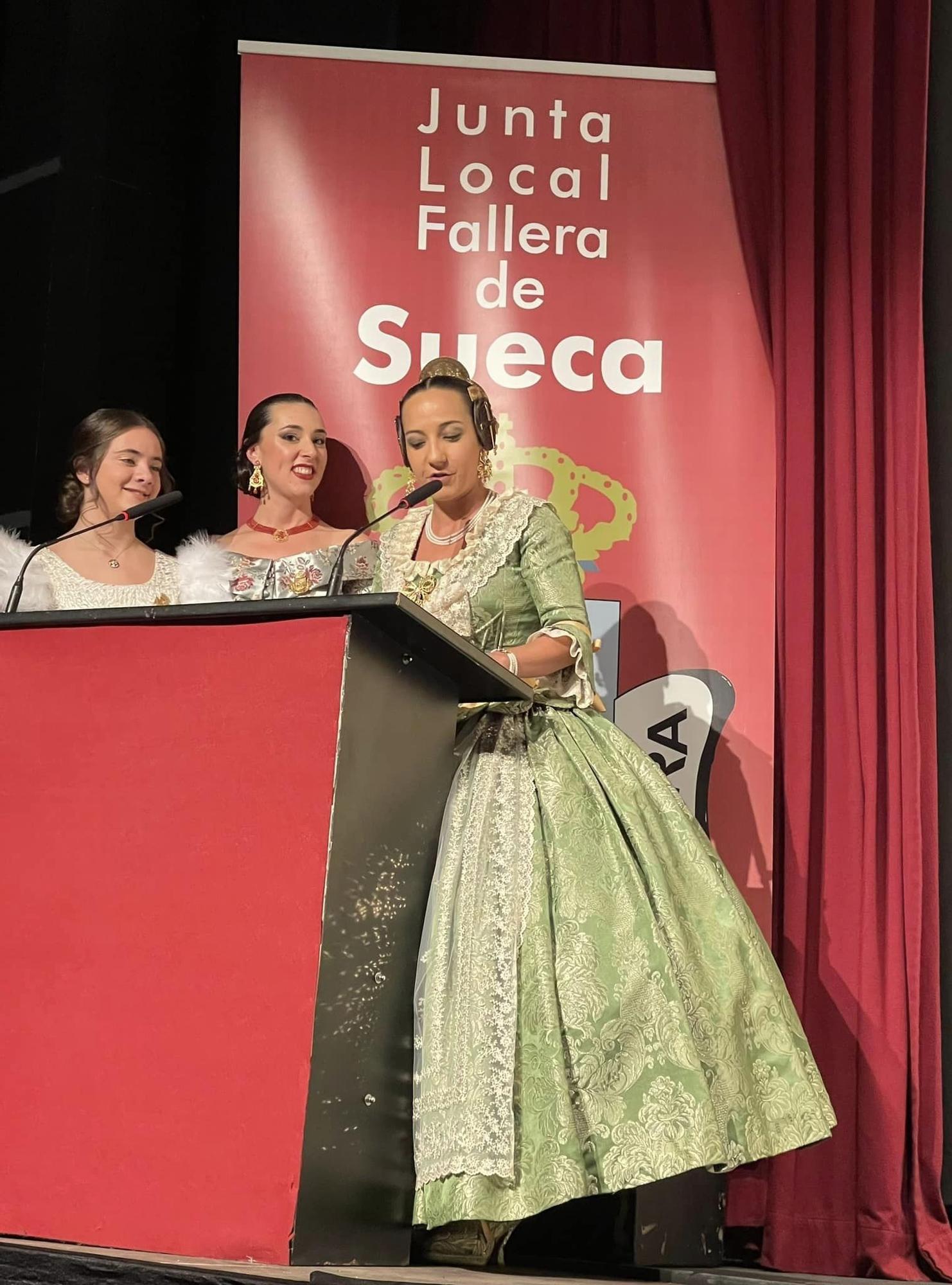 Sueca exalta a sus Falleras Mayores