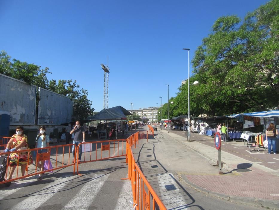 Mercado ambulante de Burjassot, en su nueva ubicación provisional.
