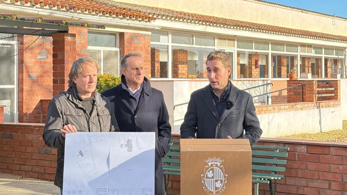 L'alcalde de Figueres, Jordi Masquef a la zona on hi haurà la residència