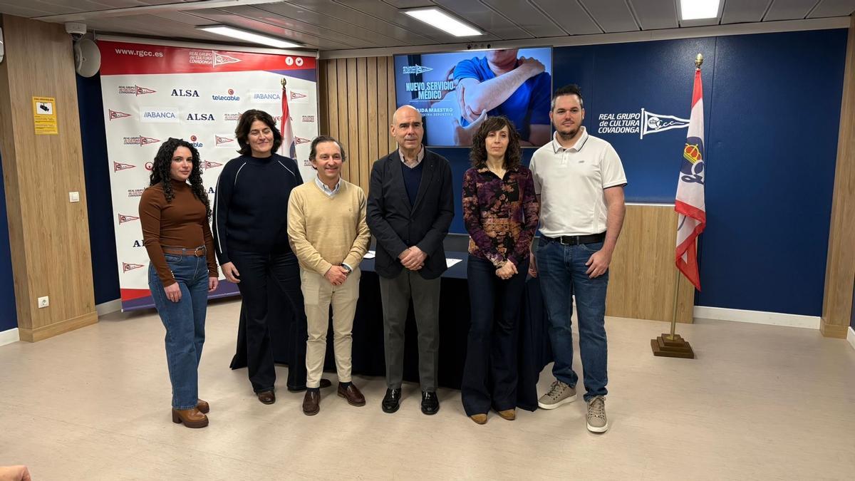 Por la izquierda, Yenisabel González, Serena Durán, Iván Pidal, Joaquín Miranda, Aida Maestro y Miguel Alejandro Fajardo.