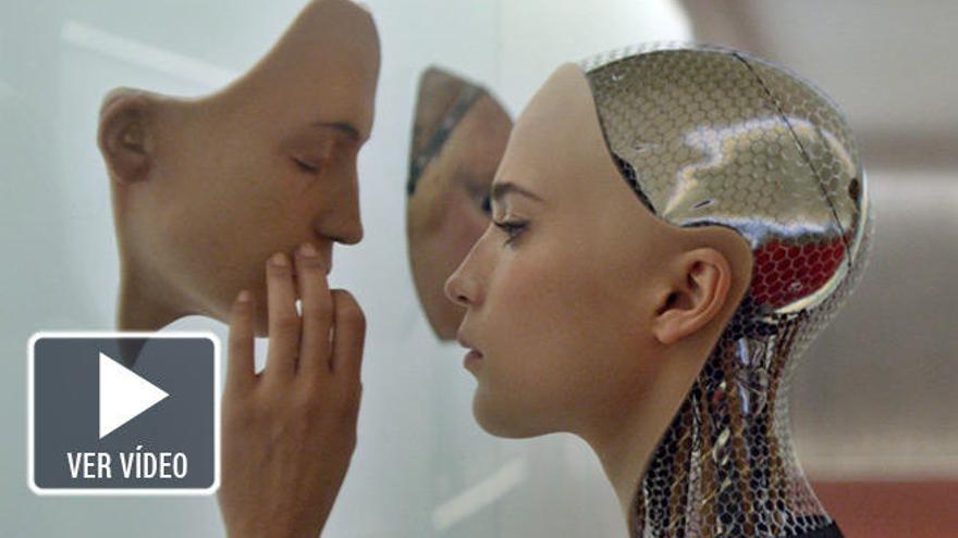 Una escena de la película &#039;Ex machina&#039;.