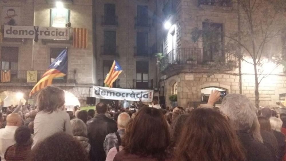 Concentració a Girona en rebuig a l'empresonament dels consellers