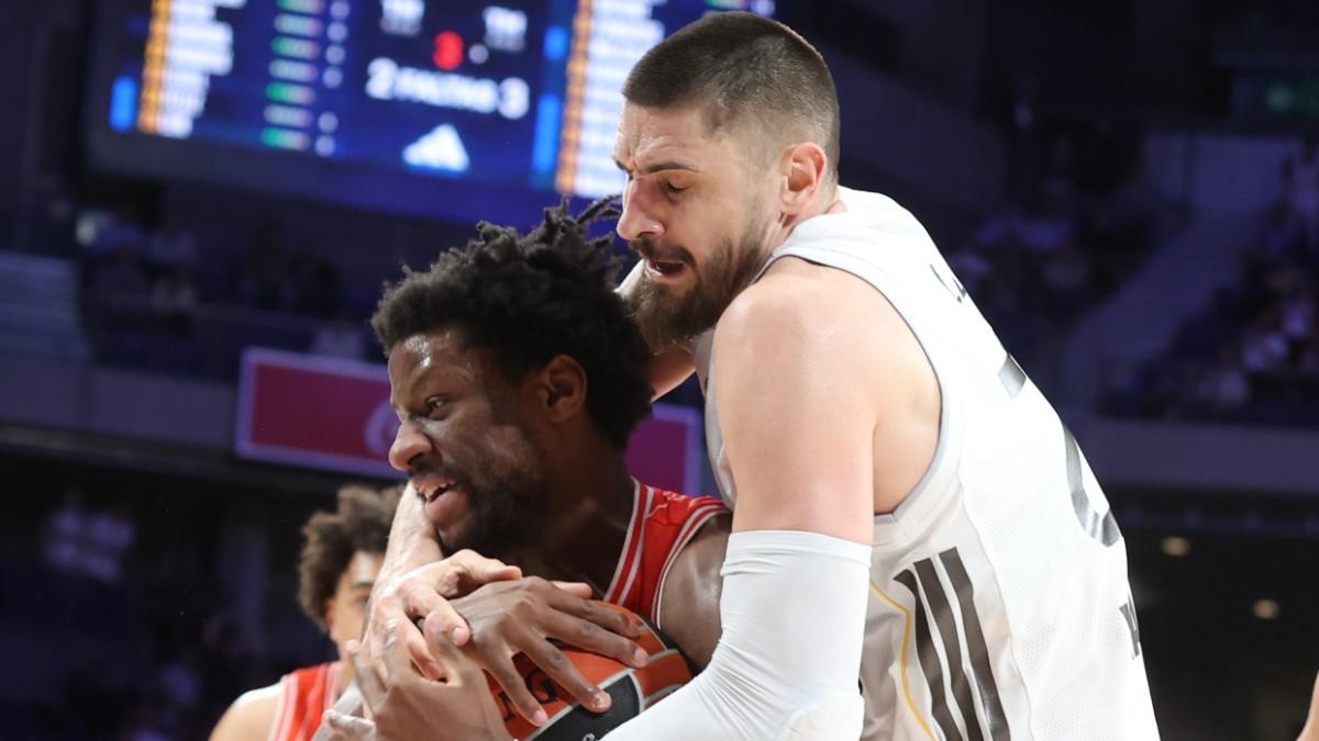 El Real Madrid se apuntó el primer punto de la eliminatoria del play-off ante el Hapoel Tel Aviv