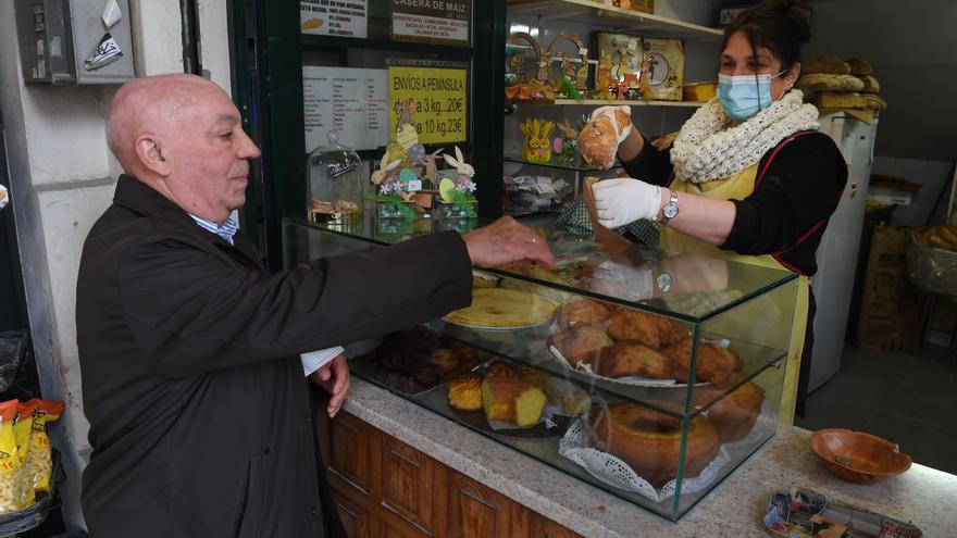 &quot;Mantengo la mascarilla por respeto y precaución&quot;