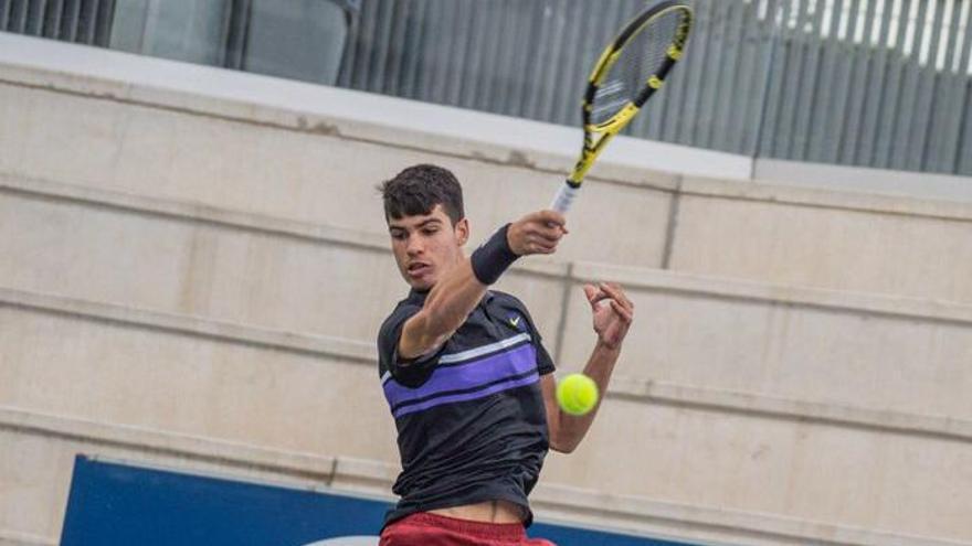 Carlos Alcaraz vuelve a ganar un título en la Academia Rafa Nadal