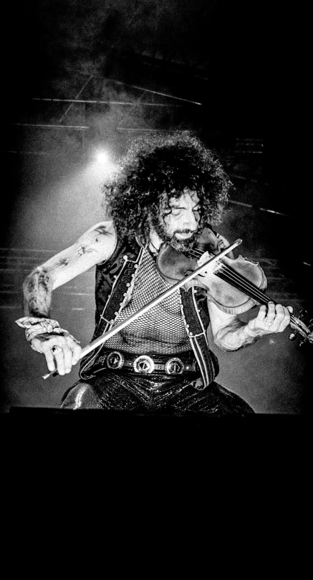 Ara Malikian conquista con su vertiginoso ritmo de violín el Peñíscola From Stage