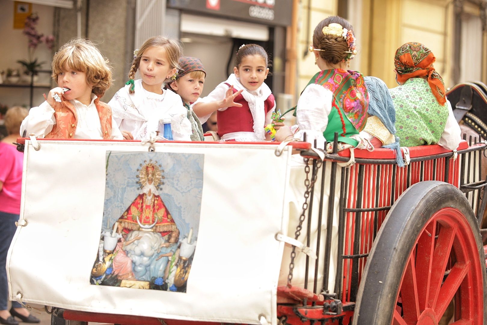 Galería de fotos del pregonet de les festes de Lledó