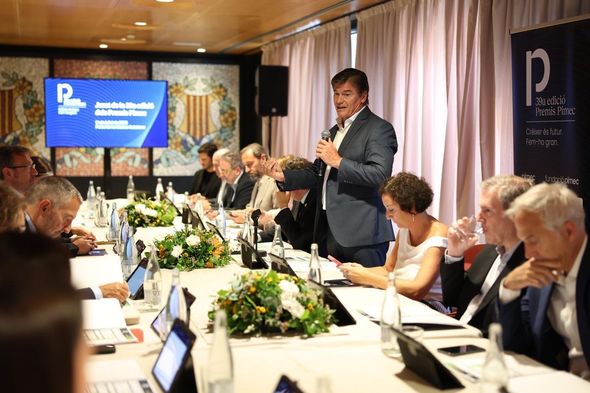 Antoni Cañete, president de Pimec, durante la reunión celebrada este martes en el Palau de la Musica Catalana, que ha contado con la presencia de Alícia Romero, consellera d’Economia i Finances, Xavier Comerma, director general adjunt i director territorial del Banc Sabadell y Josep Rull, president del Parlament de Catalunya, entre otros.