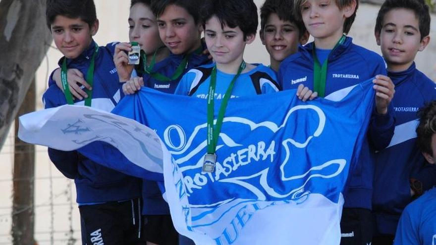 El Trotasierra logra una corona sub 14 en cross