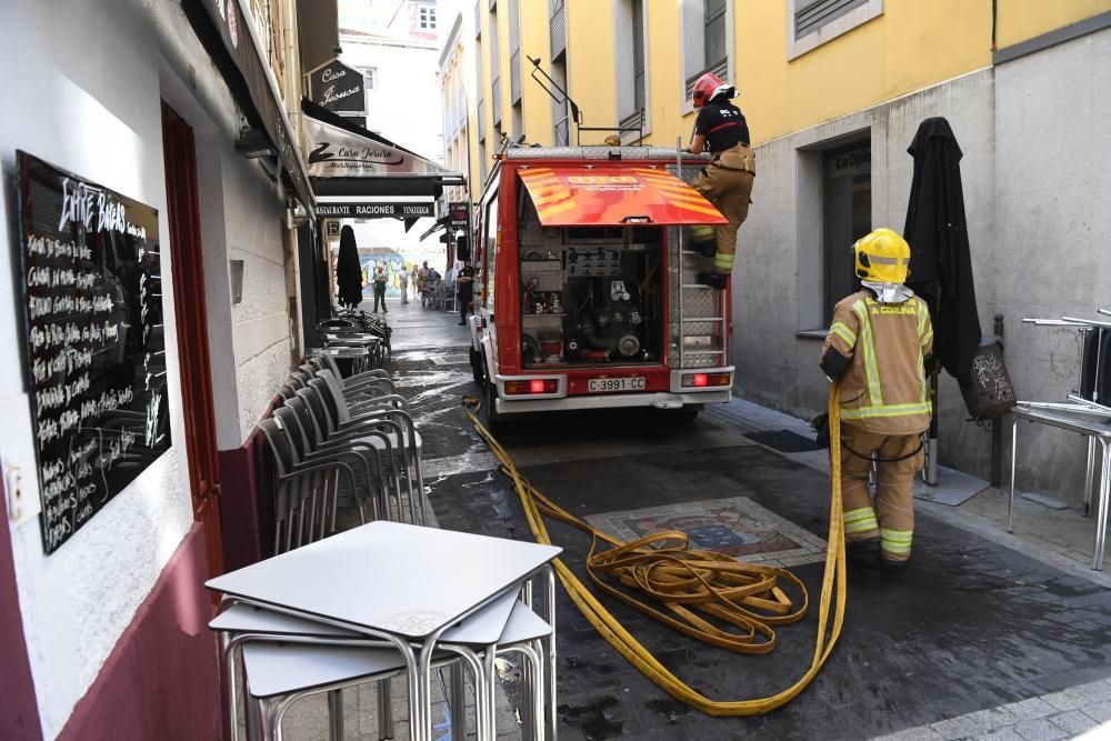 Incendio en un restaurante de la calle Oliva