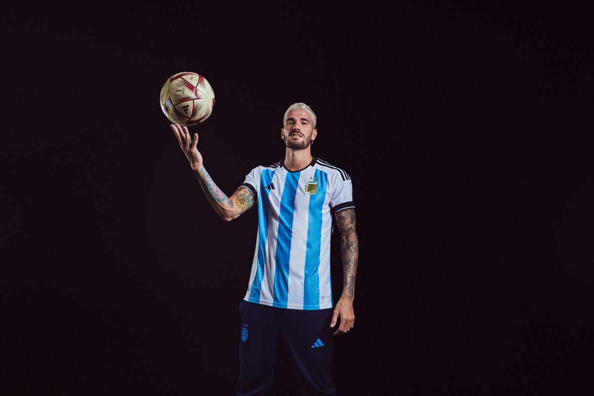 Argentina ya posa con el balón de la final