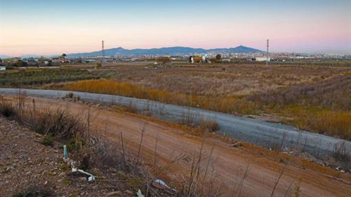 Terrenos de Sant Boi de Llobregat ofrecidos por la Generalitat para la construcción del macrocomplejo de ocio Eurovegas.