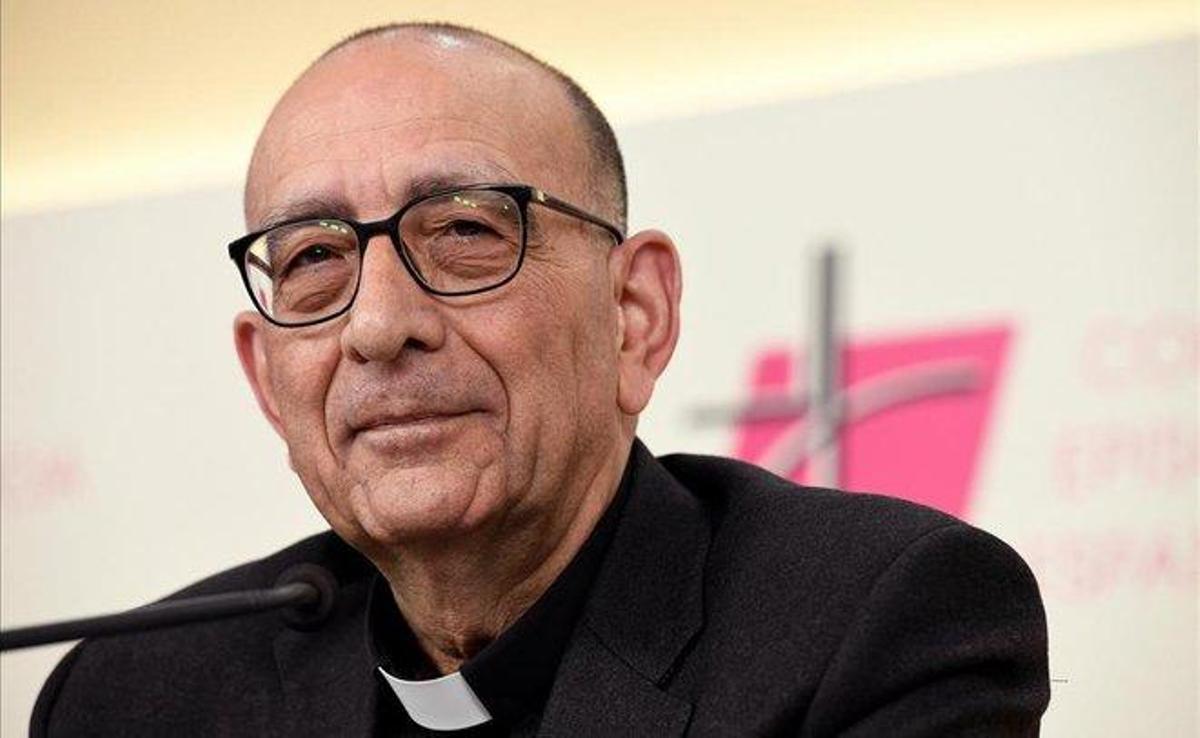 Juan José Omella invitará al Papa a visitar España