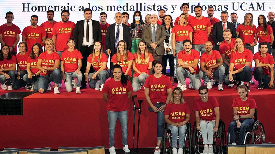 El COE y la UCAM reúnen a los medallistas y diplomas en Tokio 2020