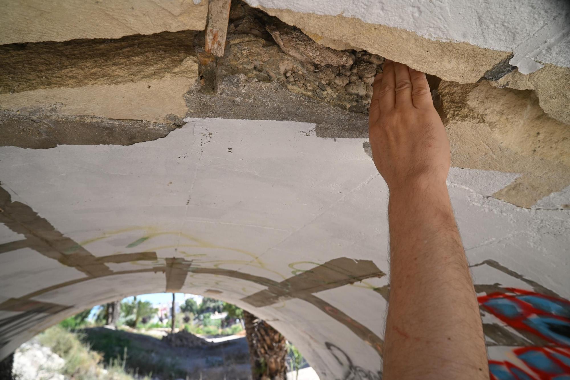 El acueducto centenario de Elche avanza en su abandono