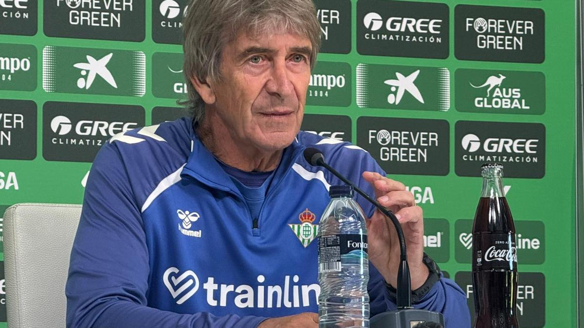 Manuel Pellegrini en la rueda de prensa previa al Betis Girona