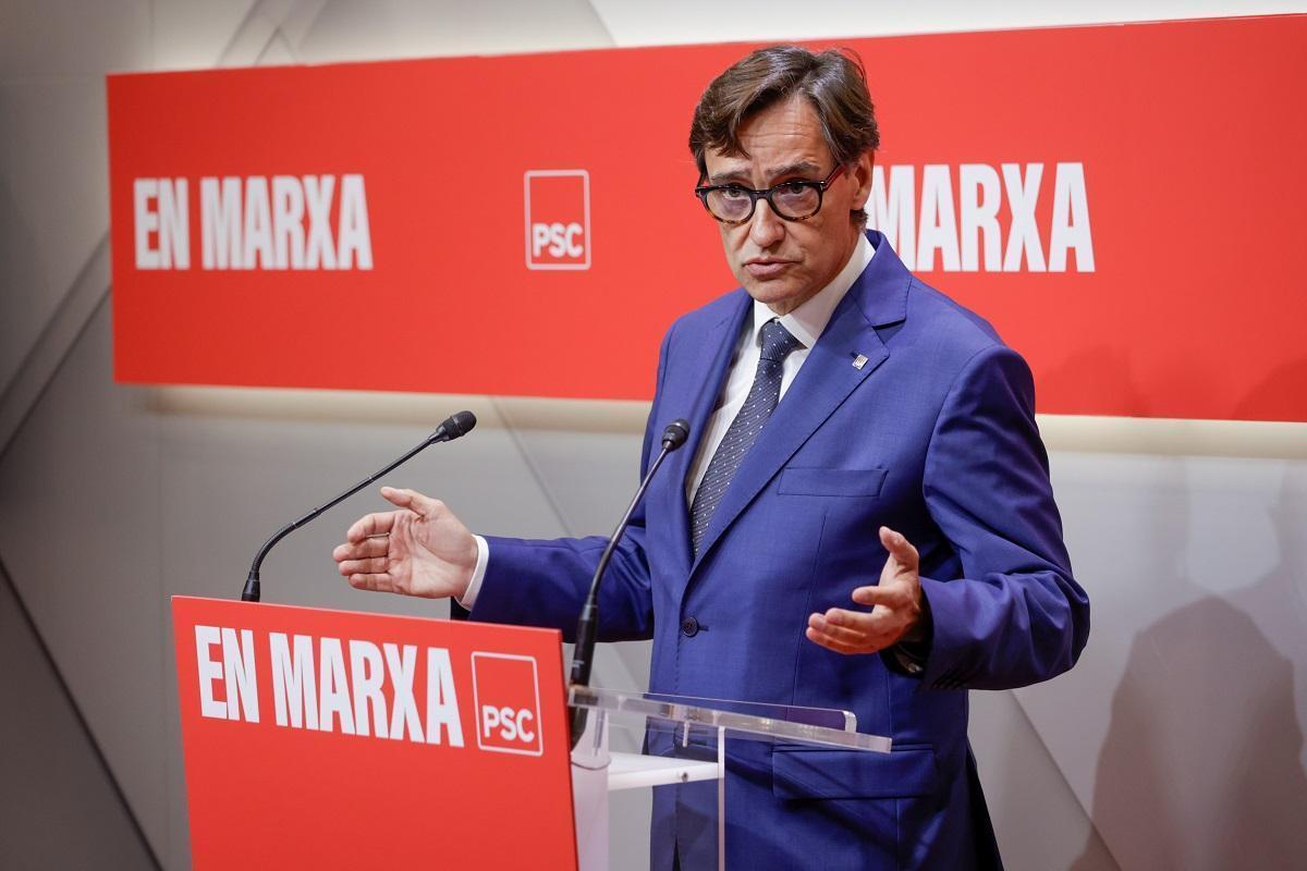 El líder del PSC, Salvador Illa, en una rueda de prensa