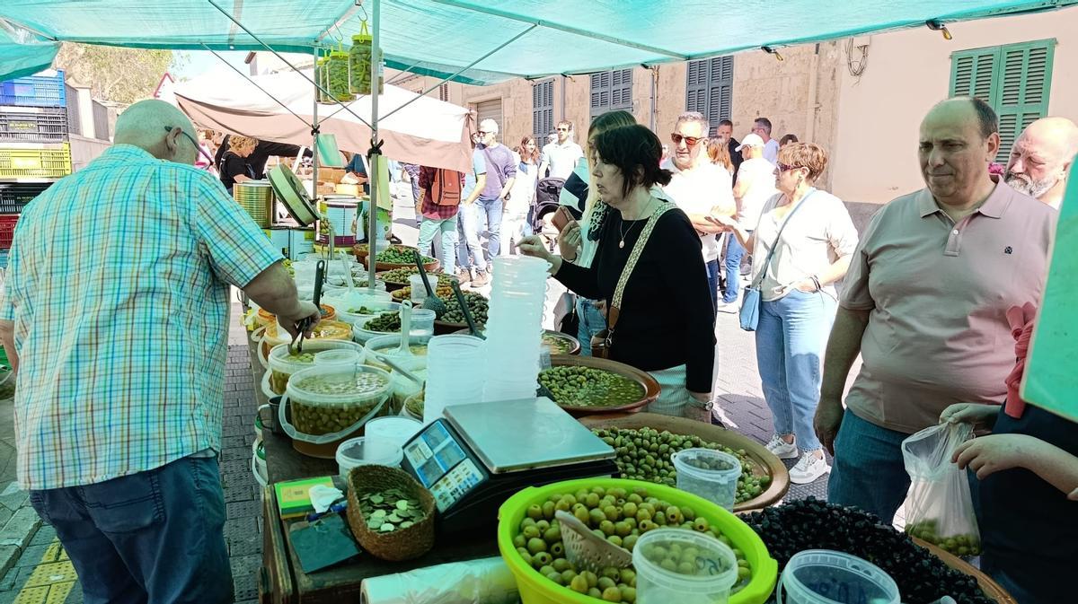 FOTOS | La feria de Son Carrió dedicada al vermut y al variat, en imágenes