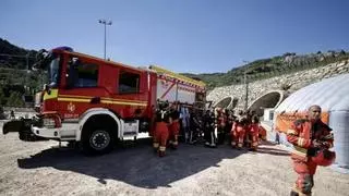 Los bomberos alertan de que un accidente en la variante de Pajares podría dejar a las víctimas "más de dos horas sin asistencia"