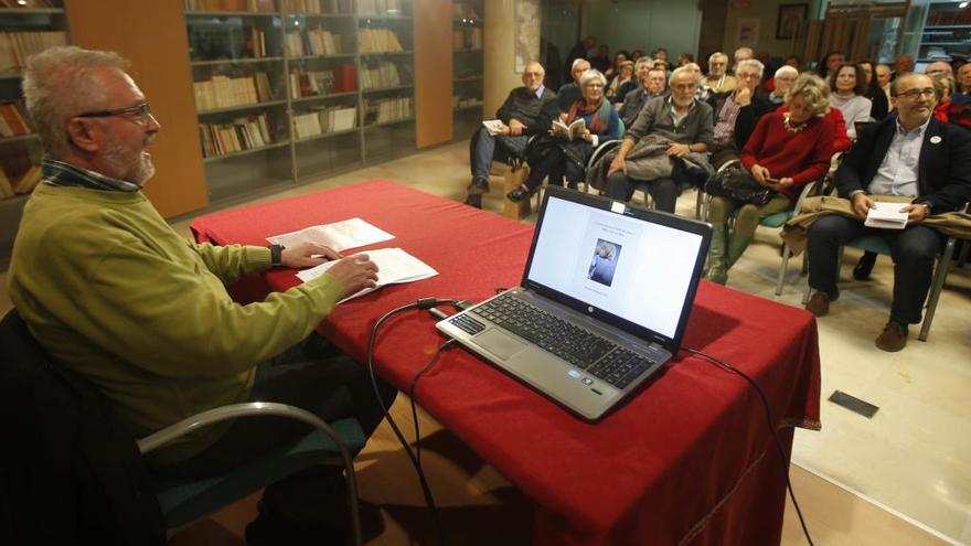 Alzira rinde tributo al escultor que llenó la ciudad de obras de arte