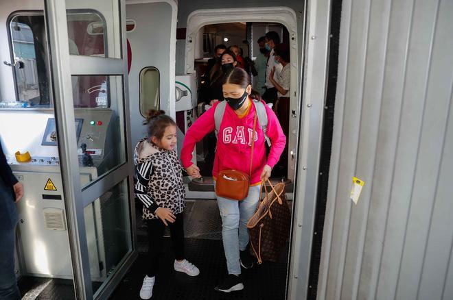Las mejores imágenes del vuelo y la llegada de Xavi a Barcelona