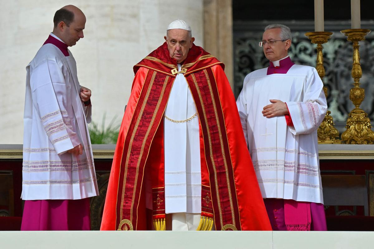 El Papa Francisco asiste a la Misa del Domingo de Ramos