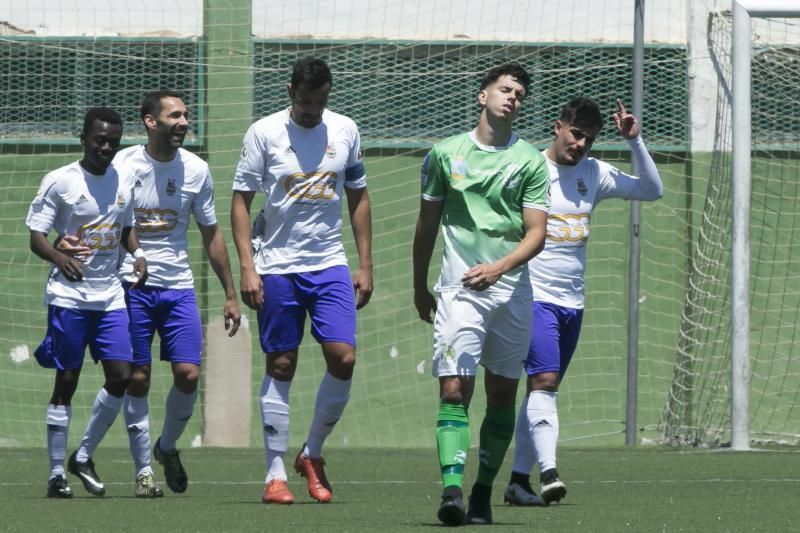 13.05.18. Sardina del Sur, Santa Lucía, Gran Canaria. Fútbol tercera división temporada 2017-18. Estrella - Ibarra. Campo de fútbol de Las Palmitas. Foto Quique Curbelo  | 13/05/2018 | Fotógrafo: Quique Curbelo