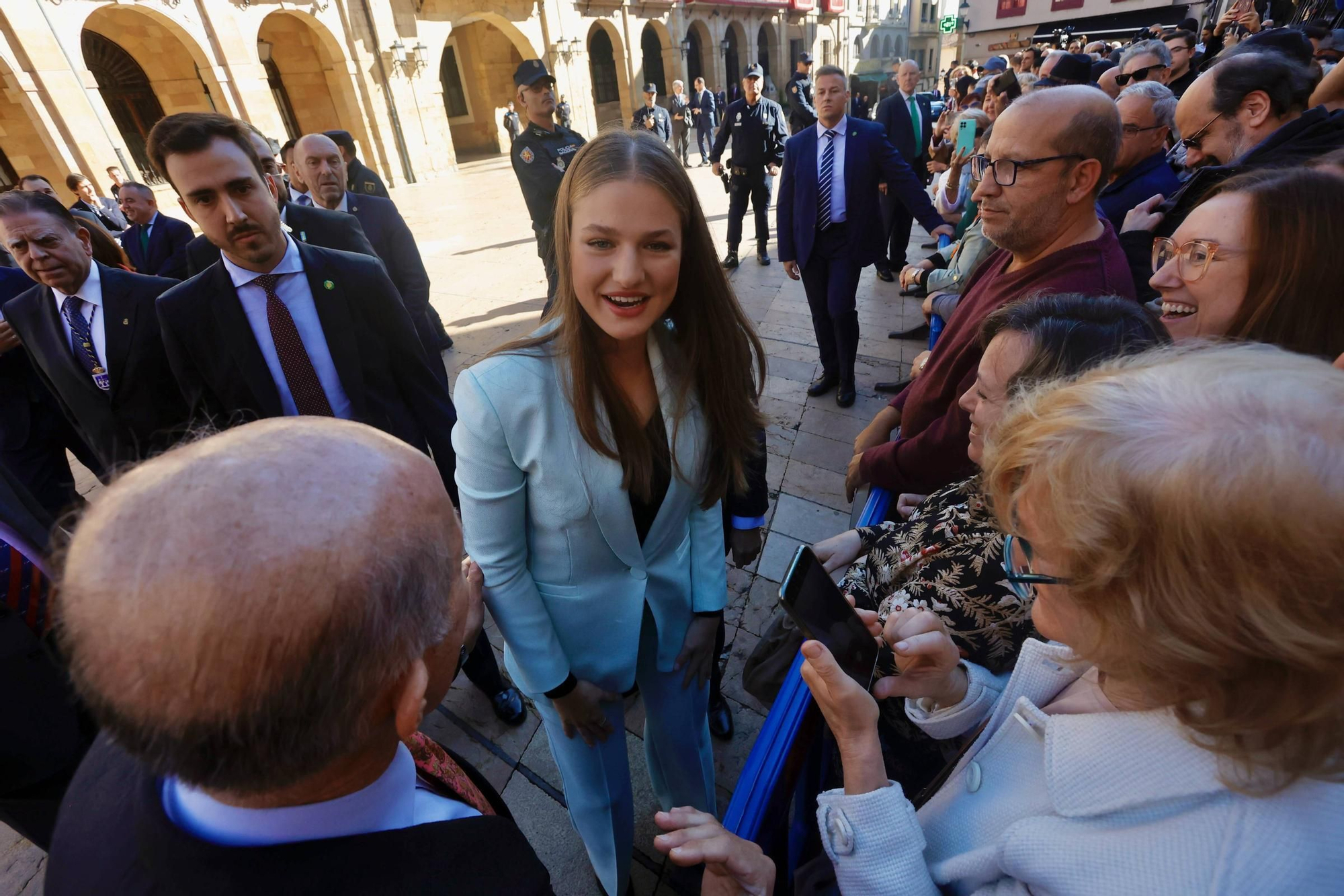 La Princesa Leonor recibe el título de Alcaldesa Honoraria de Oviedo y la Medalla de Asturias.