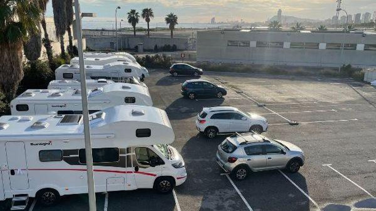 Empleats d’Aigües de Barcelona es confinen per garantir el servei Empleats d’Aigües de Barcelona es confinen per garantir el servei