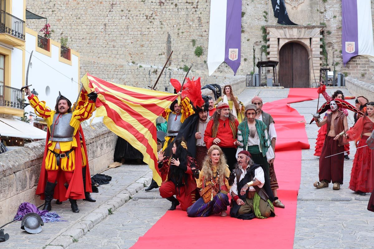 Todas las imágenes de la inauguración de la feria Eivissa Medieval